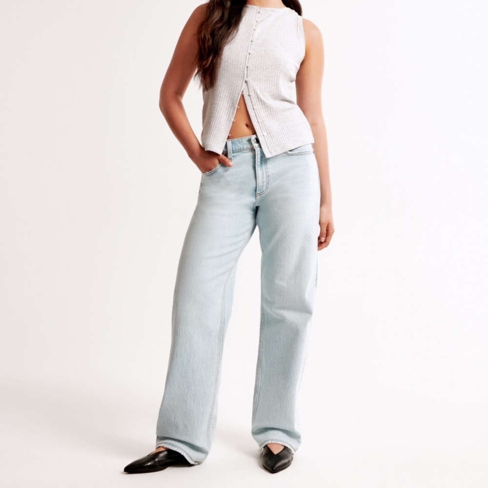 Abercrombie & Fitch curve love mid rise light wash denim jeans